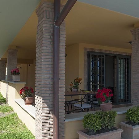 Domus Traiani Fiumicino Hotel Exterior photo