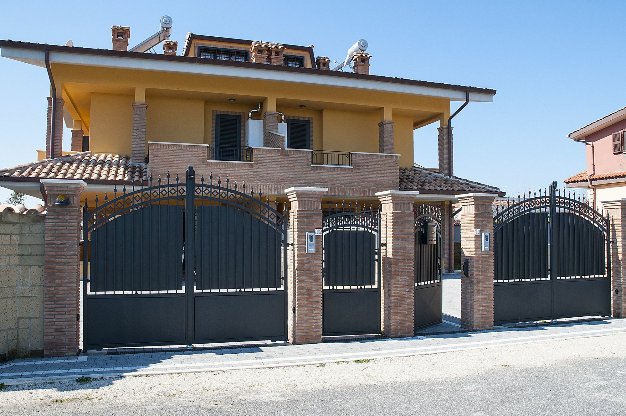 Domus Traiani Fiumicino Hotel Exterior photo